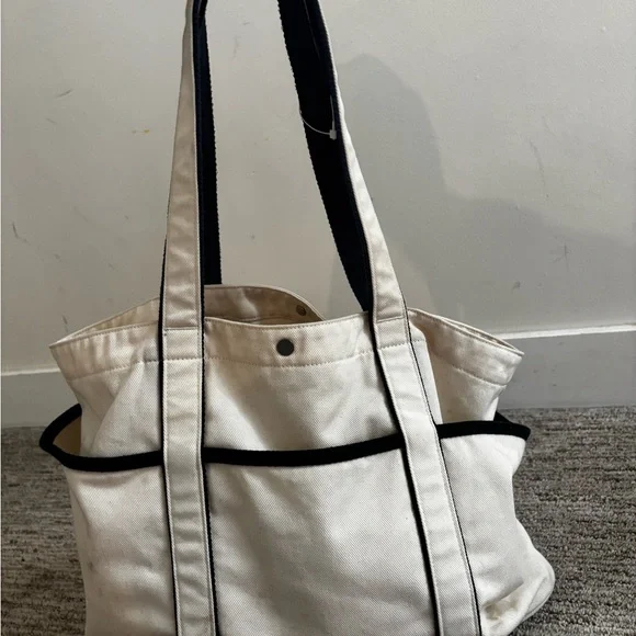 Lululemon Athletica Cream and Black Tote - Picture 2 of 5